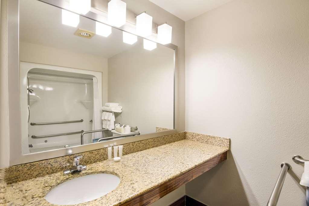 Clarion Pointe Hotel อาบิงดอน ภายนอก รูปภาพ